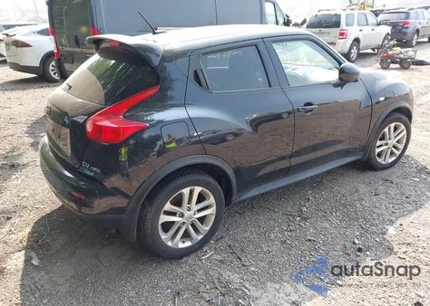 2014 Nissan Juke Sv z USA, uszkodzony, nr VIN JN8AF5MV2ET355381